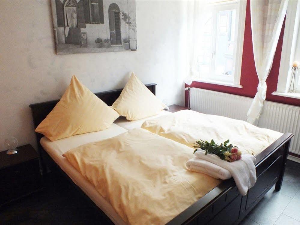 Trattoria & Apartments - Casa Da Enzo Goslar Bagian luar foto